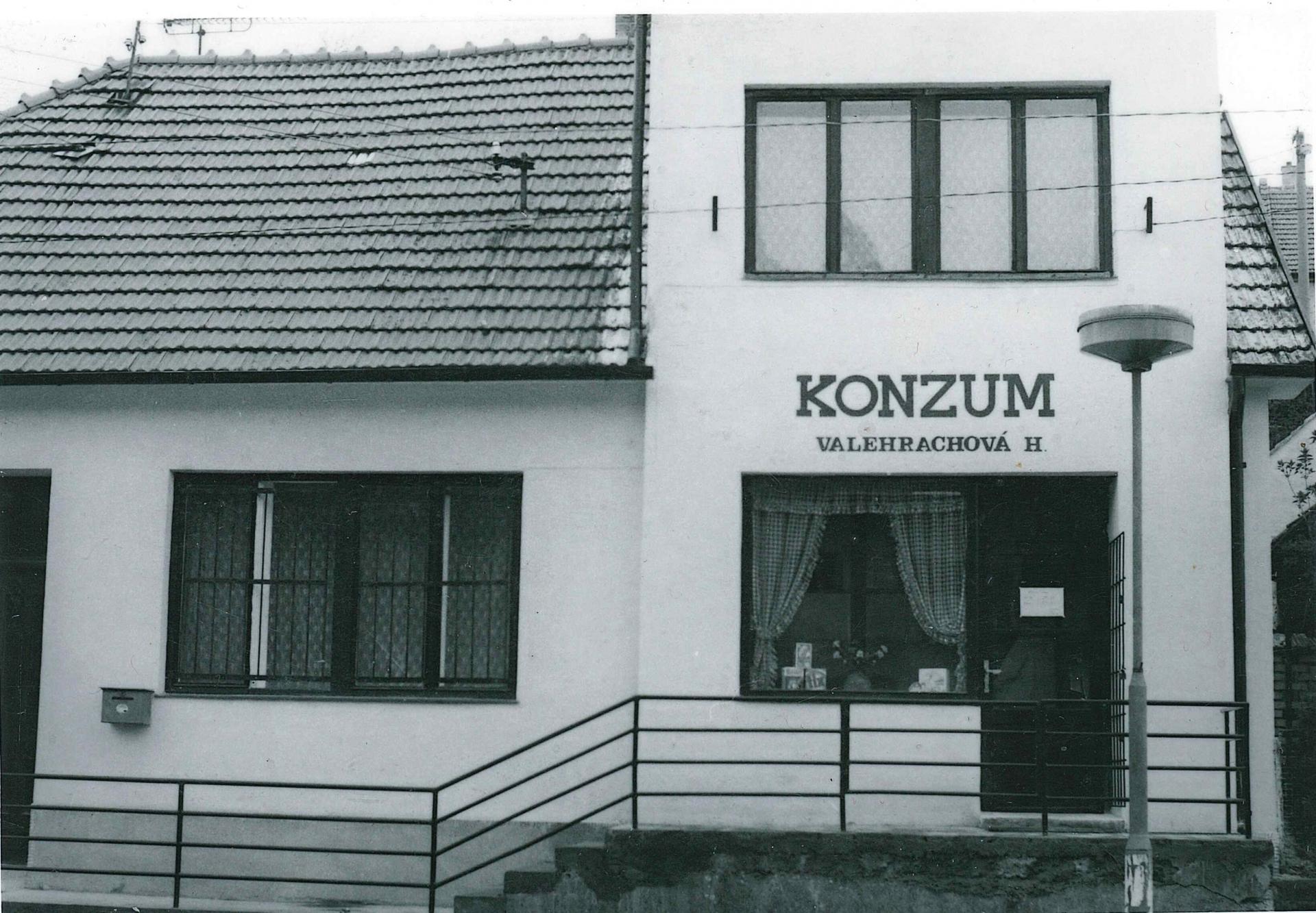obchod Konzum v době fungování v 90. letech